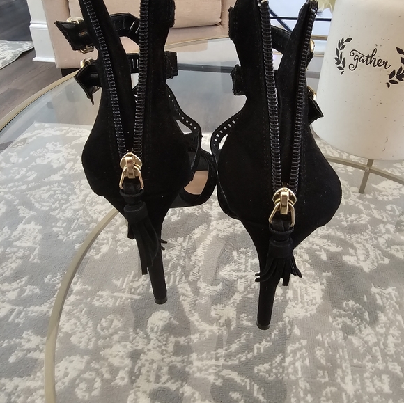 Call it Spring beautiful 👠 - Picture 11 of 12